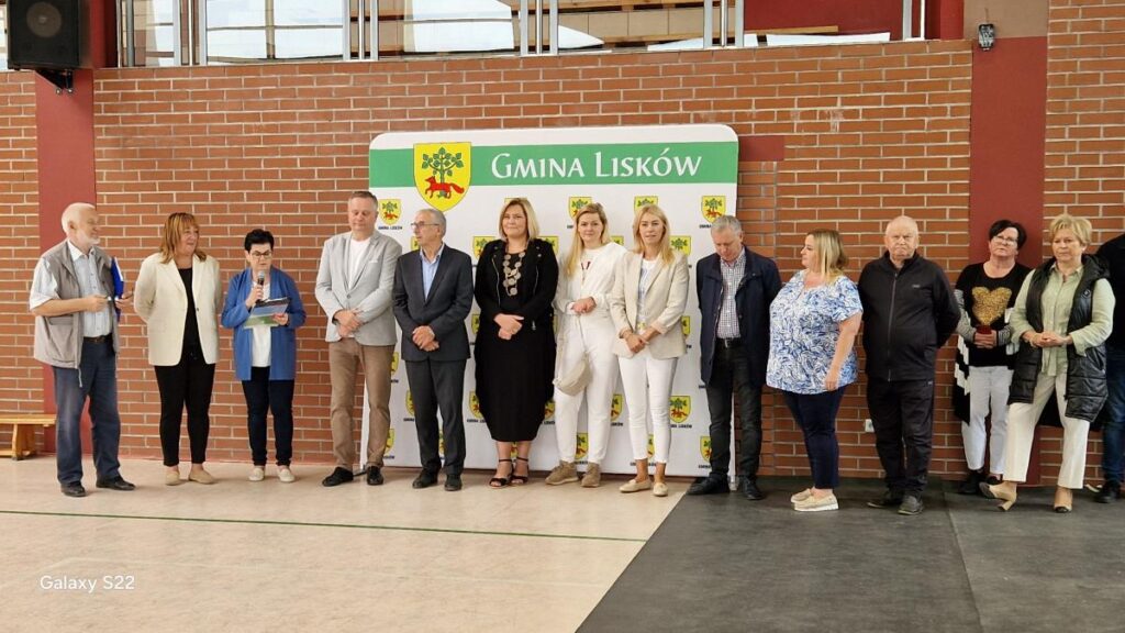 Zdjęcie grupowe zaproszonych gości